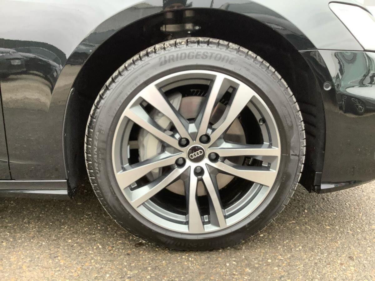 Audi A6 Avant S line 50 TDI quattro tiptronic Audi A6 Avant S line 50 TDI quattro tiptronic