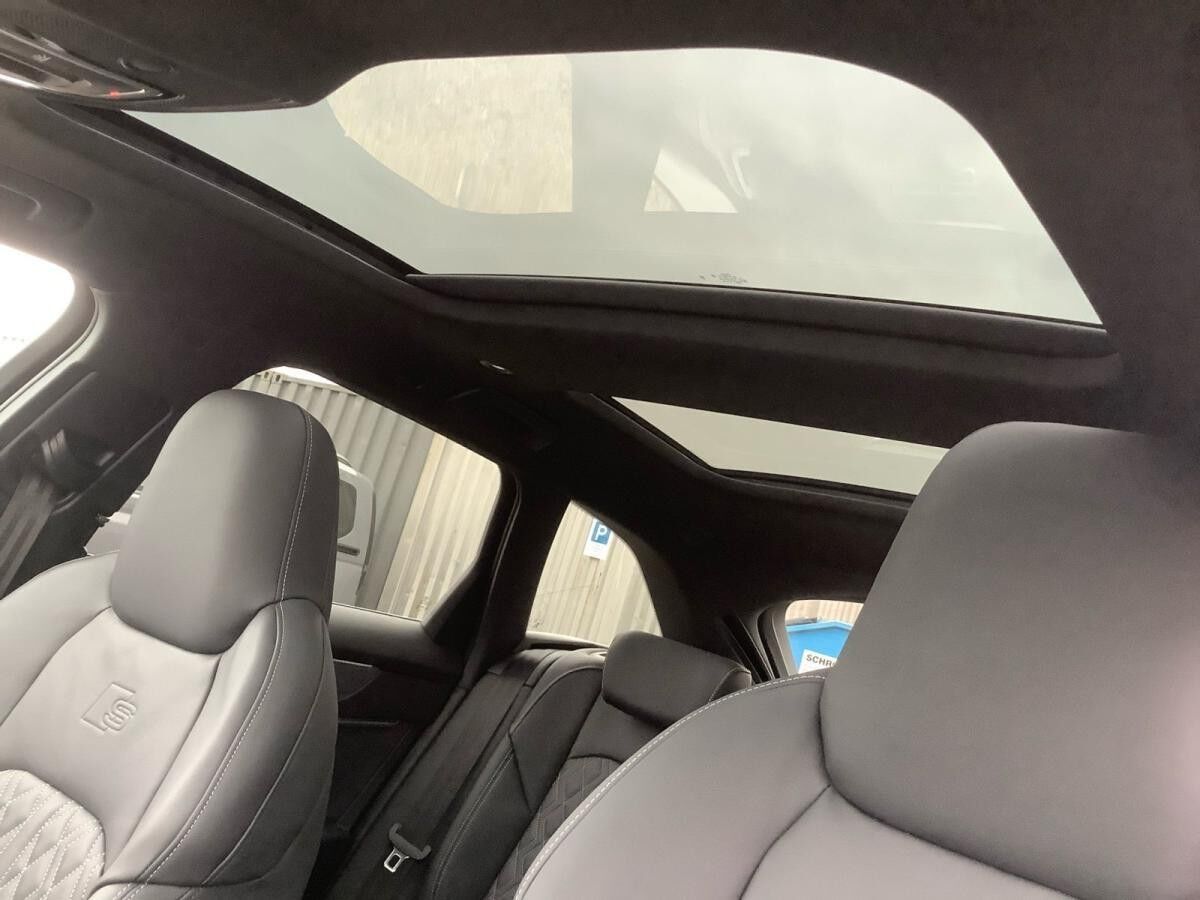 Audi A6 Avant S line 50 TDI quattro tiptronic Audi A6 Avant S line 50 TDI quattro tiptronic
