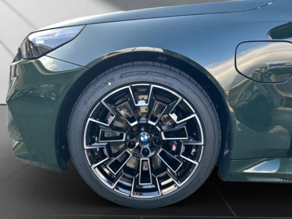 BMW M5 Touring,Individual Lack BREWSTER GREEN, AHK,Driv.Ass.Prof.,Comfort Pkt.,Panorama,uvm.