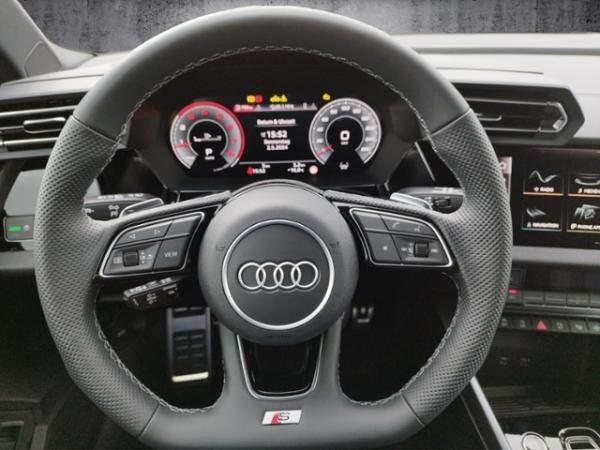 Audi A3 Sportback advanced 35TFSI S-tronic S line/Mat