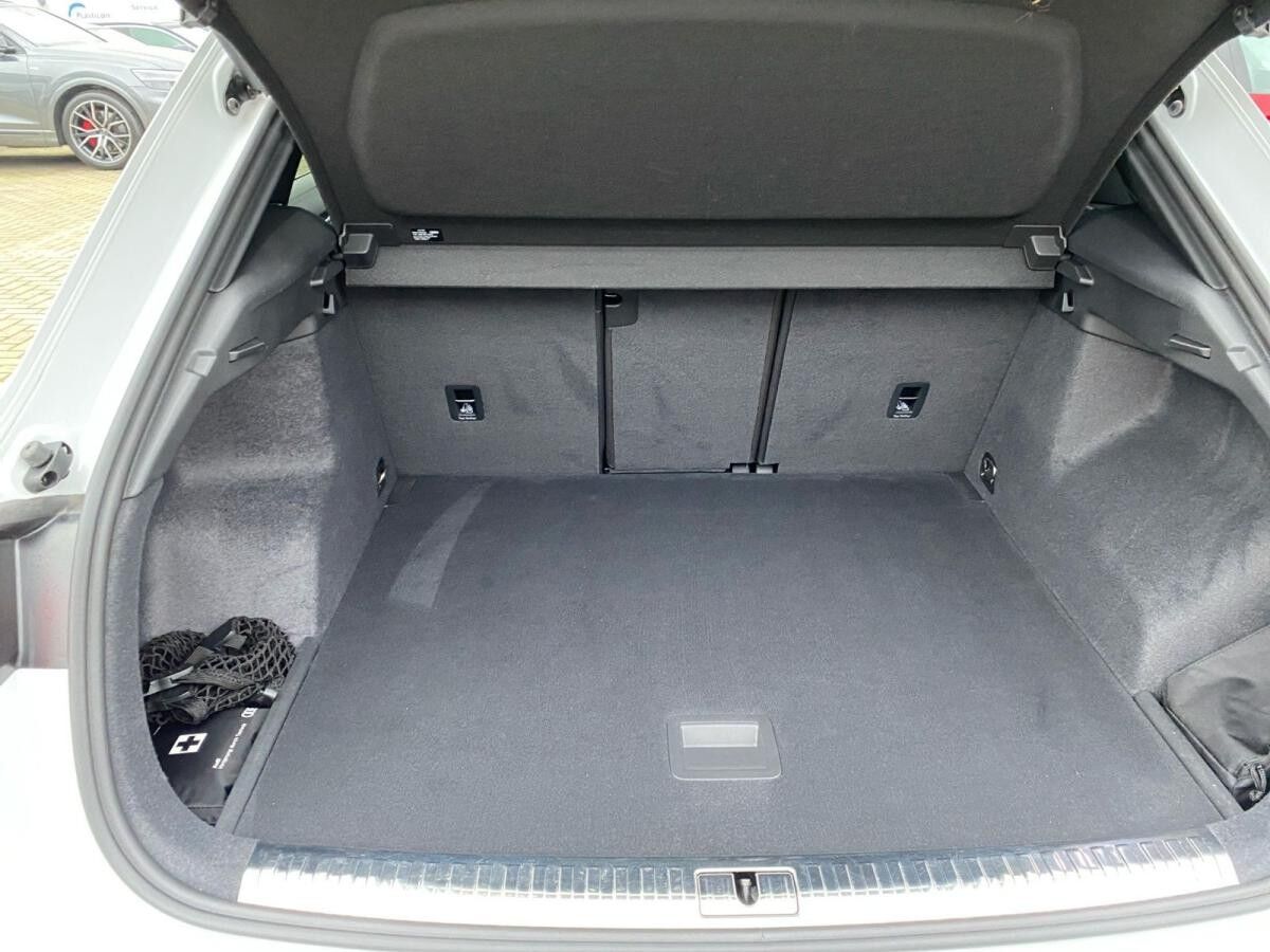 Audi Q3 45 TFSI quattro 2x S line Business Sonos Pano