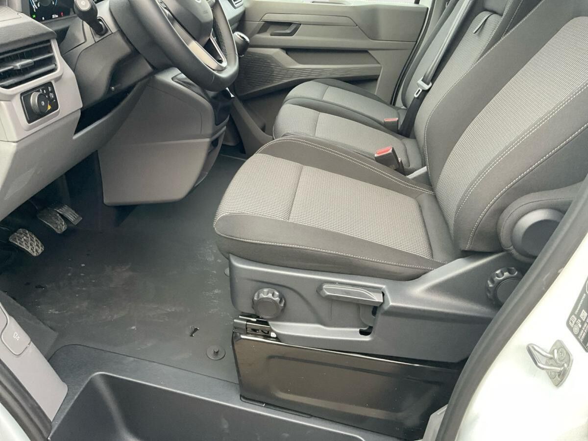 Volkswagen Transporter Kasten 2.0 AHK Kamera LED