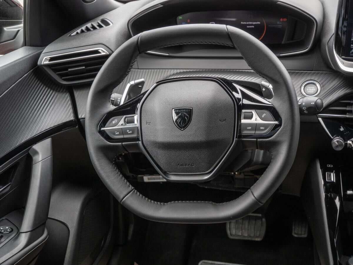 Peugeot 2008 1.2 Hybrid 145 Allure *LAGERABVERKAUF*