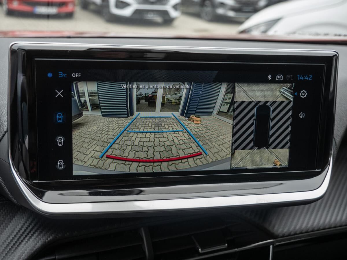 Peugeot 2008 1.2 Hybrid 145 Allure *LAGERABVERKAUF*