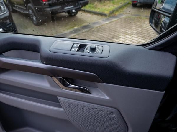 Ford Tourneo Custom Nugget 320L1 Titanium Aufstelldach MARKISE NAVI LED uvm. -versch. Farben verfügbar-