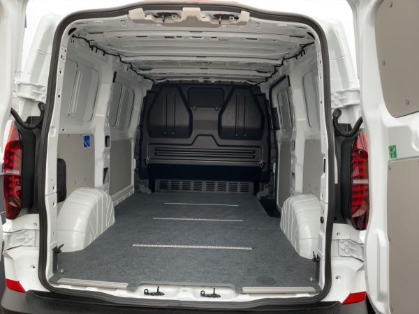 Volkswagen Transporter T7Kasten Kurz Klima 5Jahre Garantie*