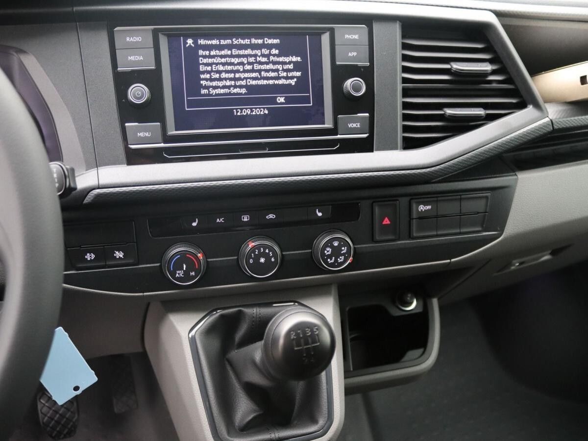 Volkswagen T6.1 Transporter / AHK, DAB+, Boden, Klima