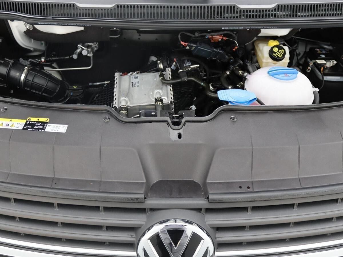 Volkswagen T6.1 Transporter / AHK, DAB+, Boden, Klima
