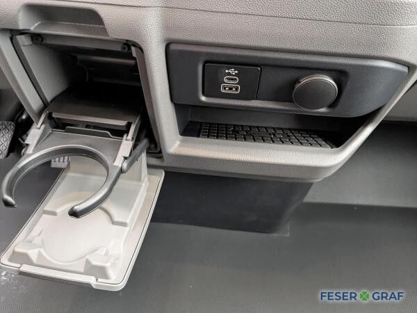 Volkswagen Transporter T7 2,0 l TDI DSG Langer Radstand AHK