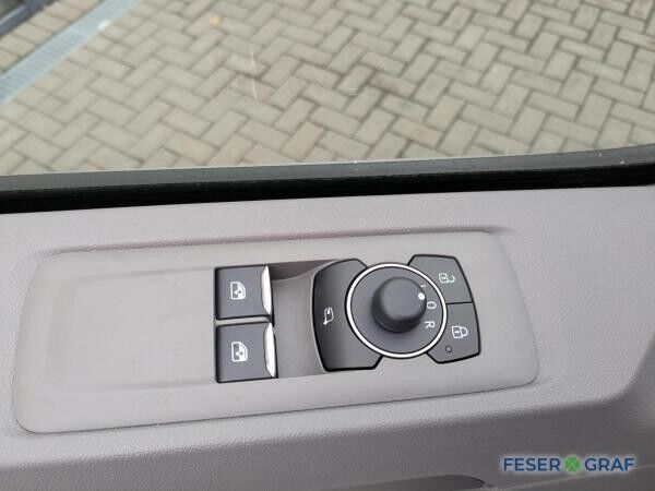 Volkswagen Transporter T7 2,0 l TDI DSG Langer Radstand AHK