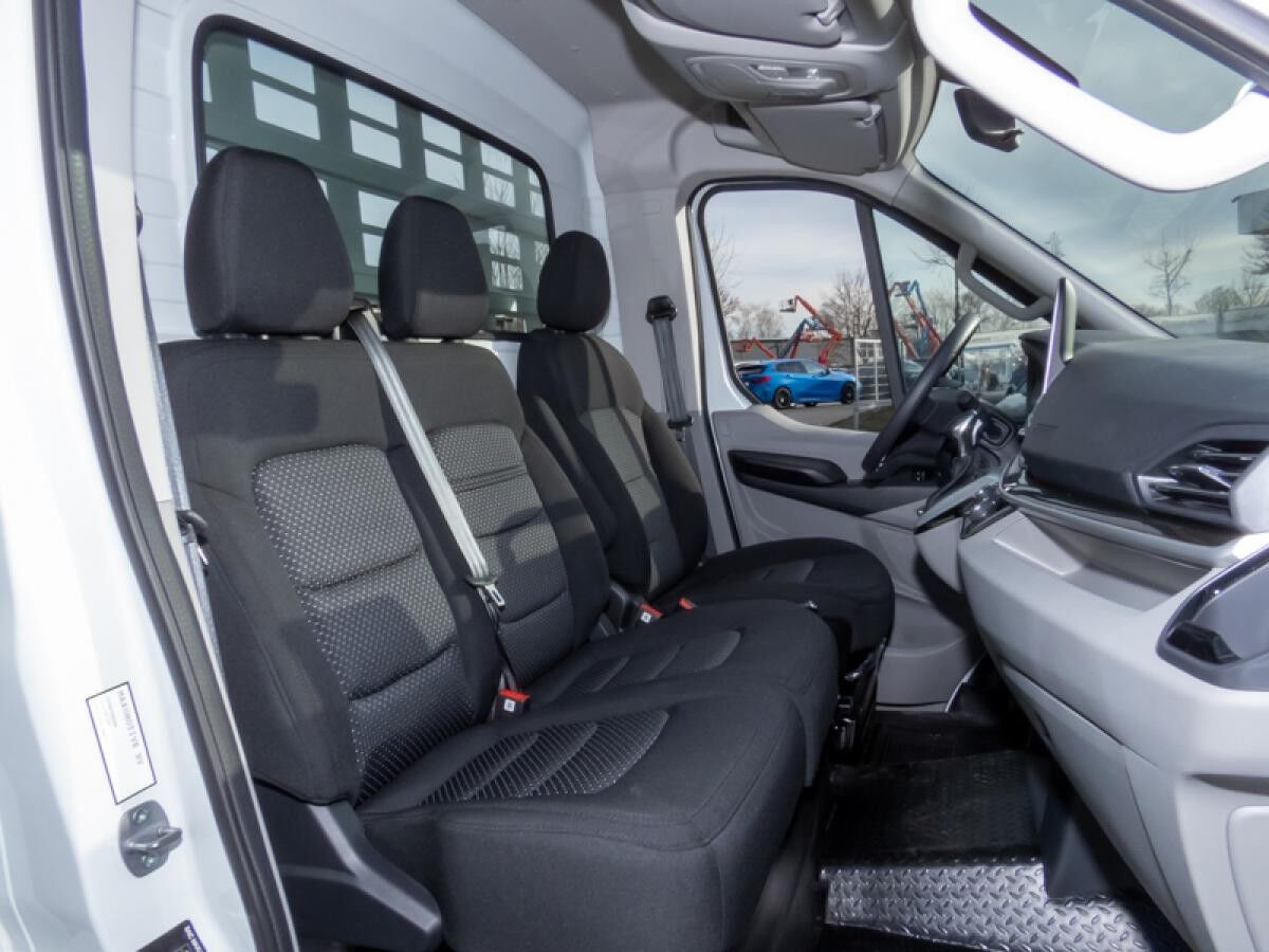 MAXUS Deliver 9 L4 Fahrgestell Pritsche ALU-Aufbau