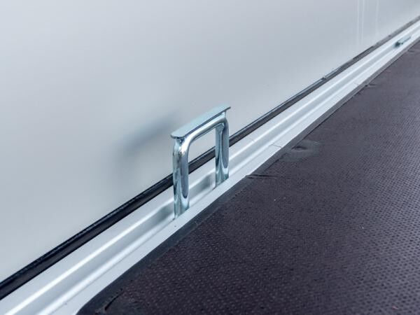 MAXUS Deliver 9 L4 Fahrgestell Pritsche mit und ohne Aufbau