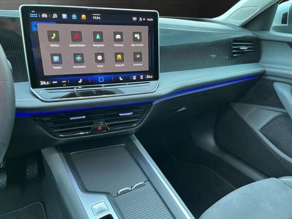 Volkswagen Passat Variant Business 2.0 TDI*DSG*AreaView*DCC