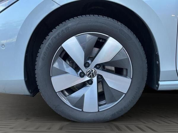 Volkswagen Passat Variant Business 2.0 TDI*DSG*AreaView*DCC