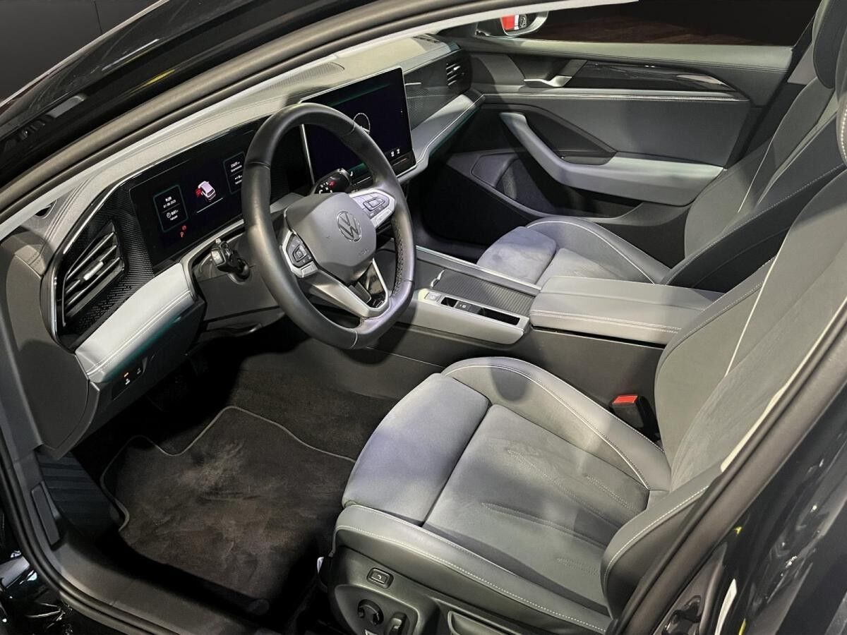 Volkswagen Passat Variant Business 2.0 DCC*TDI*DSG*AHK*HuD