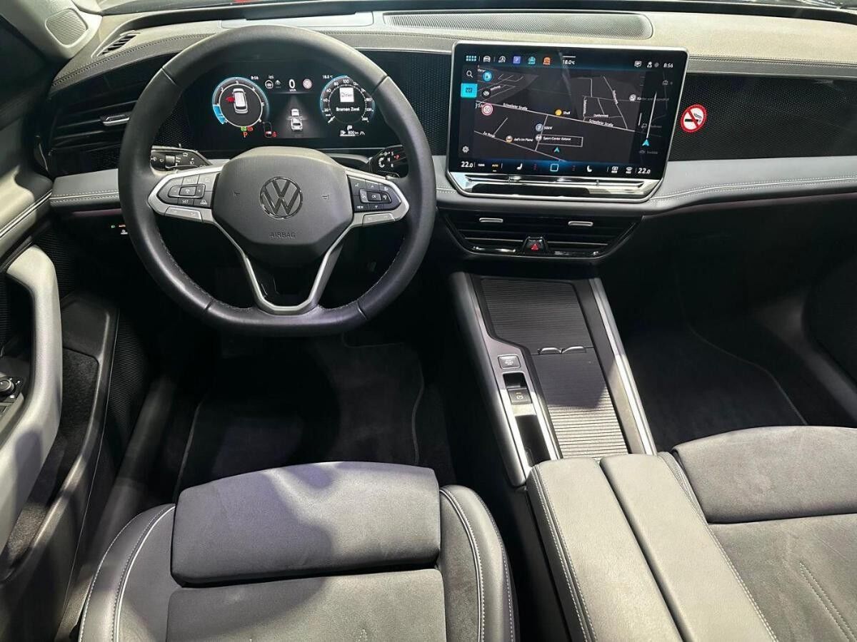 Volkswagen Passat Variant Business 2.0 DCC*TDI*DSG*AHK*HuD