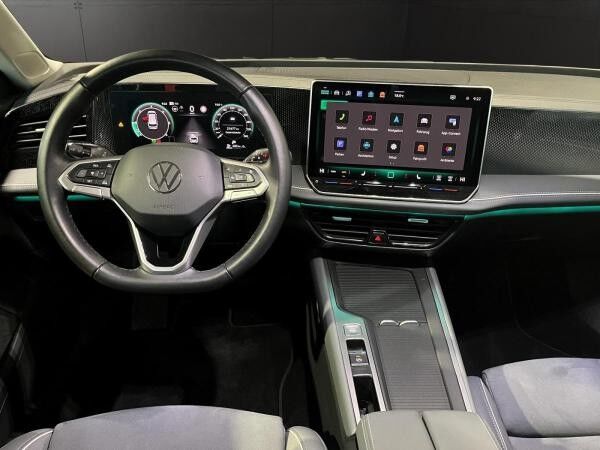 Volkswagen Passat Variant Business 2.0 TDI*DSG*DCC*AHK*HuD