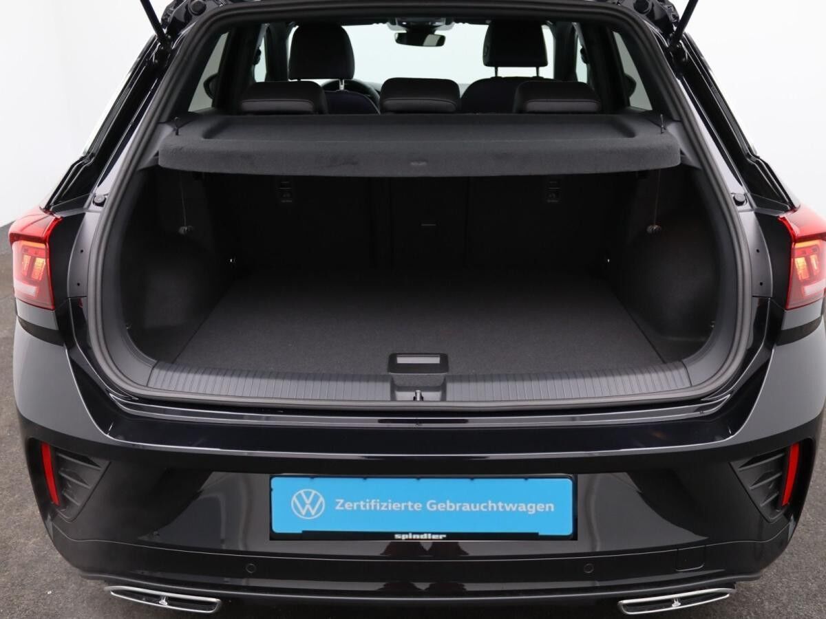 Volkswagen T-Roc R-Line 1.5 TSI DSG / Navi, AHK, LED+, RFK