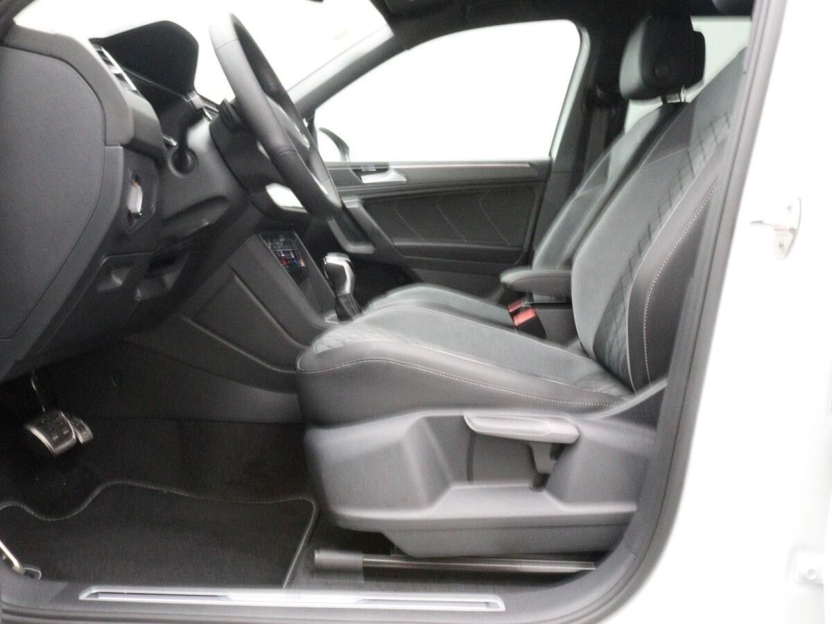 Volkswagen Tiguan Allspace R-Line Black 2.0TDI 4M DSG / AHK