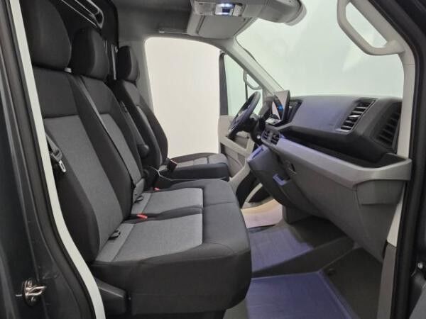 Volkswagen Crafter 35 Kasten MR HD 2.0 l TDI AHK*LED