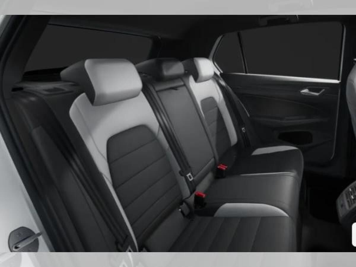 Volkswagen Golf GTE 1.5 TSI eHybrid 177 PS+116 PS *BLACK STYLE*MATRIX*LEDER*AHK*PANO*DCC*60.690€*