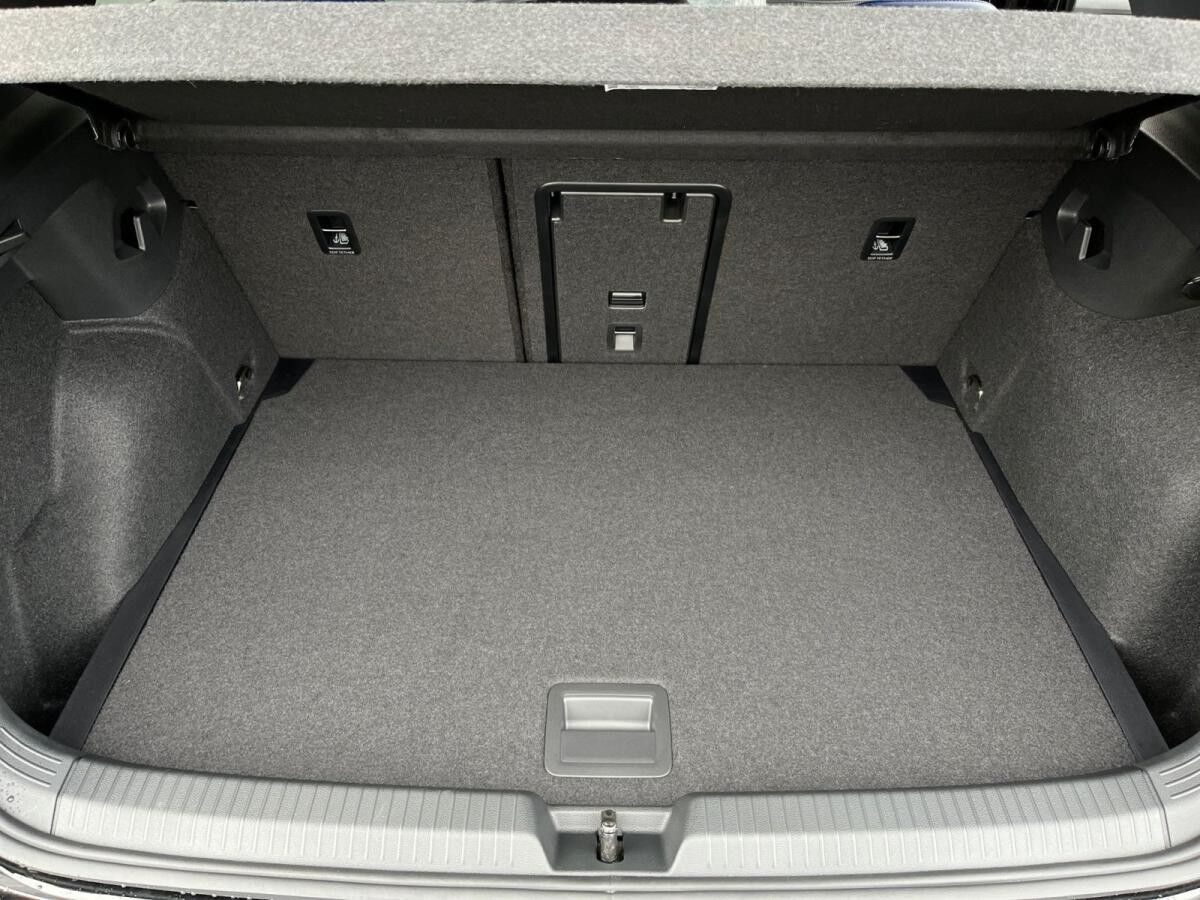 Volkswagen Golf R BLACK-EDITION/ Akra, Carbon, HuD, 360°,