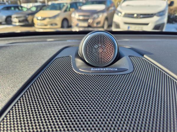 Volvo XC60 T6 AWD Plus Black Edition+Luft+AHZV+B&W