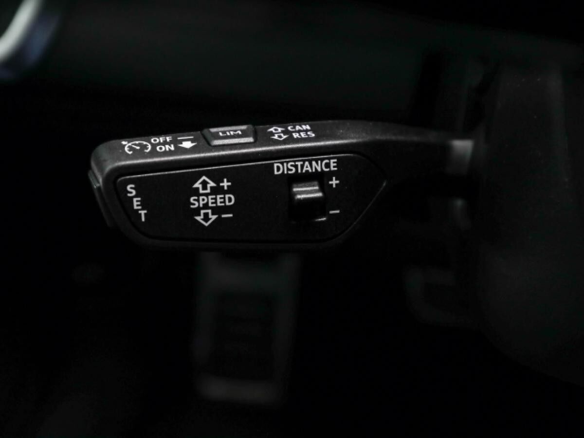 Audi RS6 Avant performance B&O Pano AHK Keramik WR