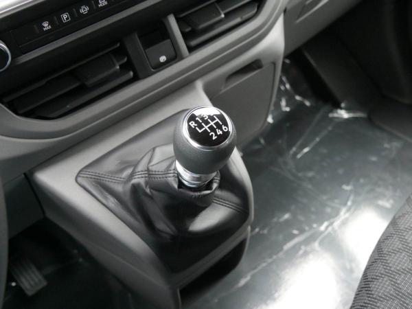 Volkswagen Transporter Kasten KLIMA / AHK / ALLWETTER