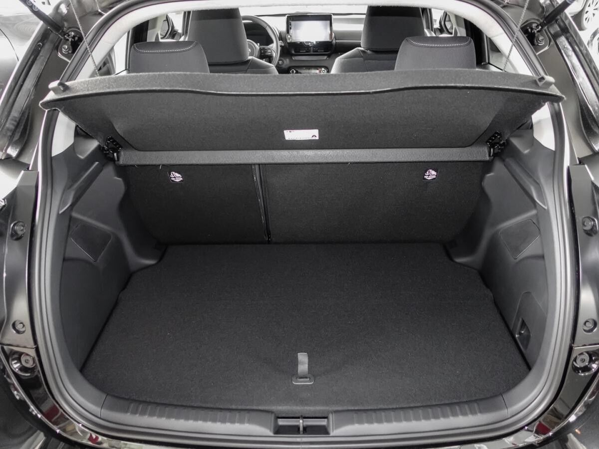 Toyota Yaris Hybrid Teamplayer +div.Farben+sofort *1,99%