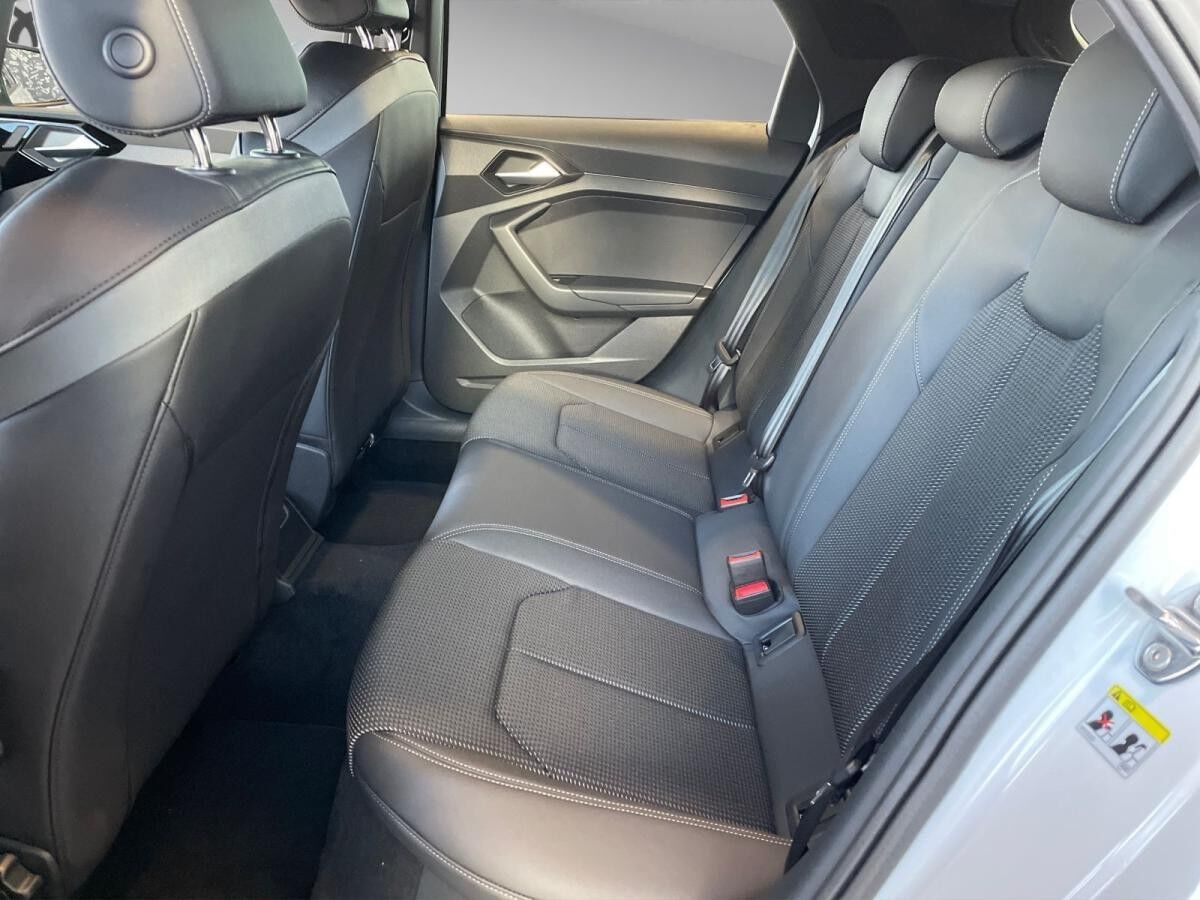 Audi A1 Sportback 25 TFSI S line LED Carplay PDC+