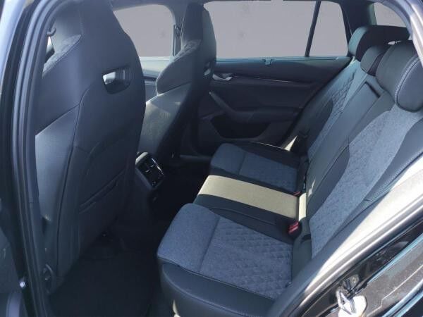 Skoda Octavia Combi Sportline 2.0 TDI DSG NAVI ACC AHK