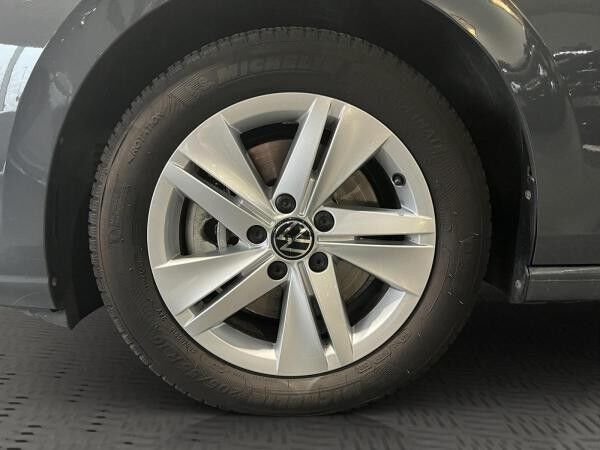 Volkswagen Golf Vari. 2.0 TDI LIFE*ACC*DSG*NAV*AHK*HuD*LED*