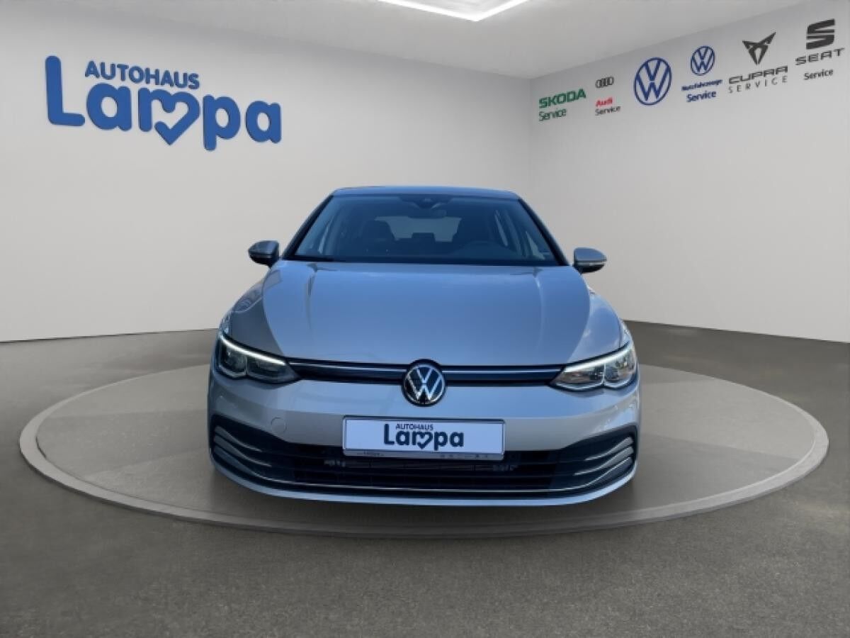 Volkswagen Golf VIII Move 1.0 eTSI DSG NAV,RFK,MFK,SHZ,ACC,LED