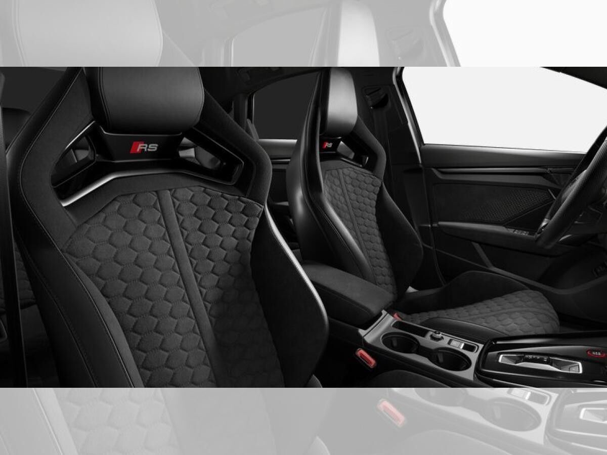 Audi RS3 Limousine S tronic +Matrix LED+SONOS Sound.+RS-Sportabgasanlage