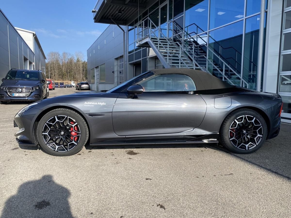 MG Cyberster Roadstar - (Single Motor)