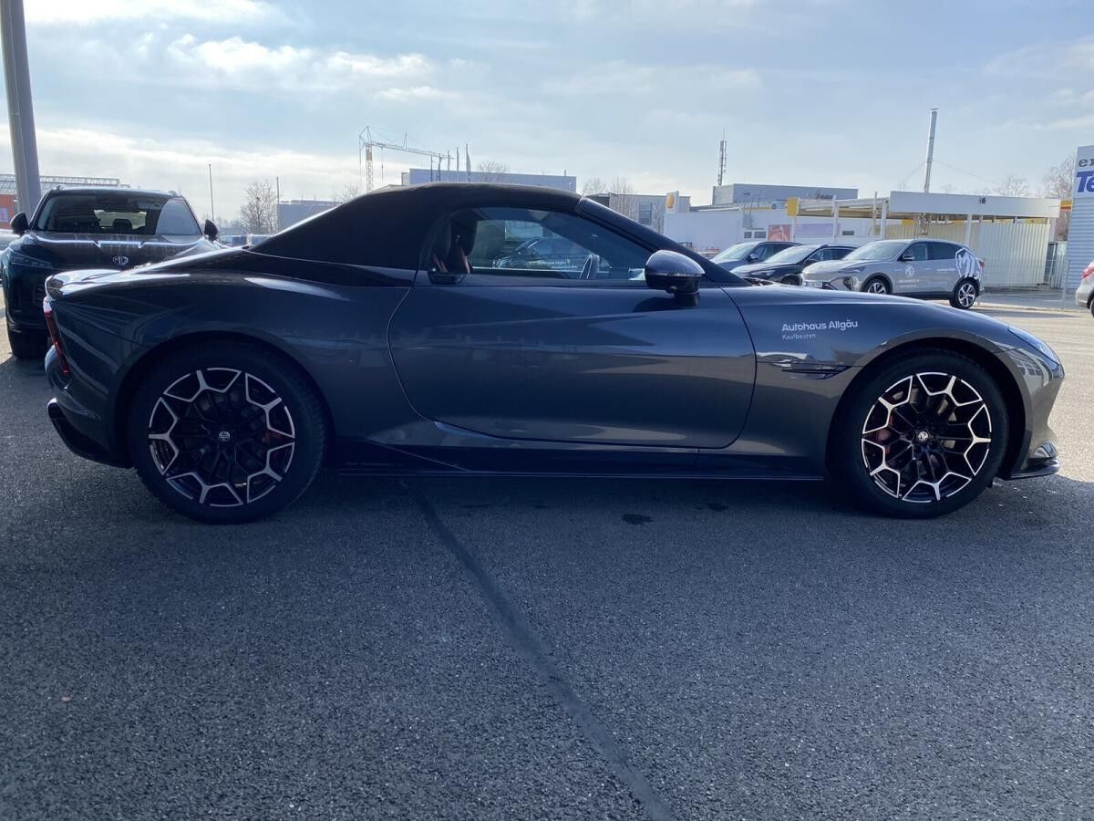 MG Cyberster Roadstar - (Single Motor)