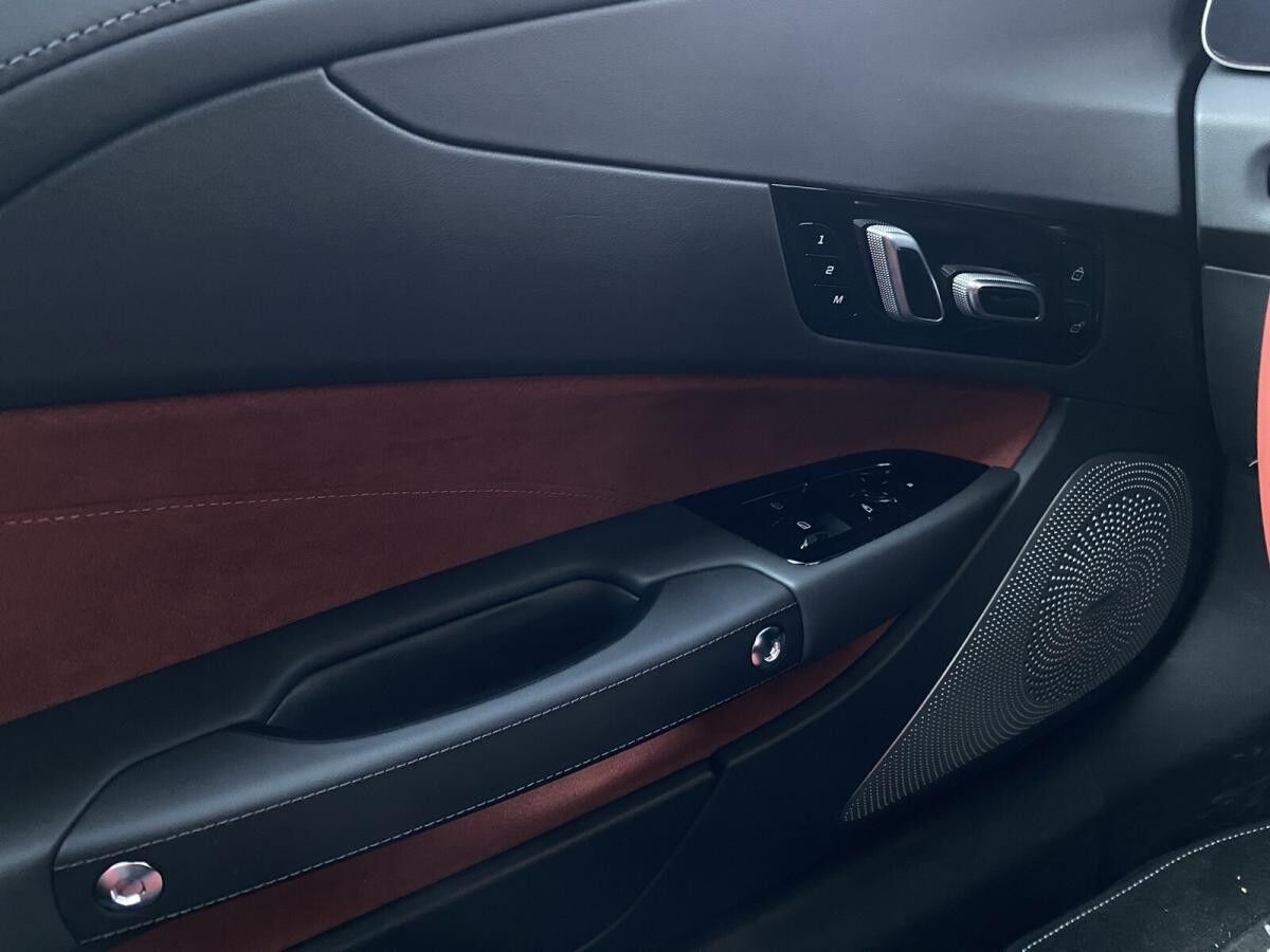 MG Cyberster Roadstar - (Single Motor)