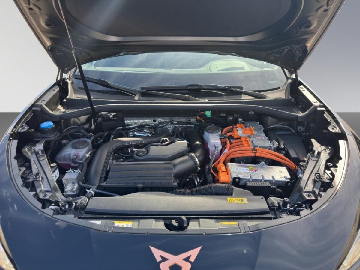 Cupra Terramar VZ 1.5 e-Hybrid *SOFORT VERFÜGBAR*