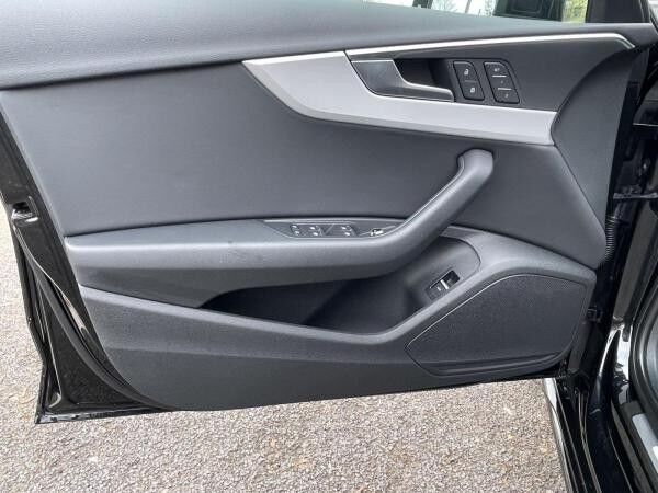 Audi A4 Av. 40 TDI qu. LED Pano Memory 360° Alcantara