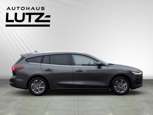 Ford Focus Turnier Titanium Hybrid *SONDERPREIS/4,99% Finanzierung/sofort verfügbar