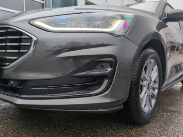 Ford Focus Turnier Titanium Hybrid *SONDERPREIS/4,99% Finanzierung/sofort verfügbar