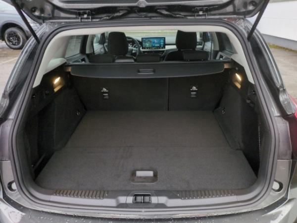 Ford Focus Turnier Titanium Hybrid *SONDERPREIS/4,99% Finanzierung/sofort verfügbar