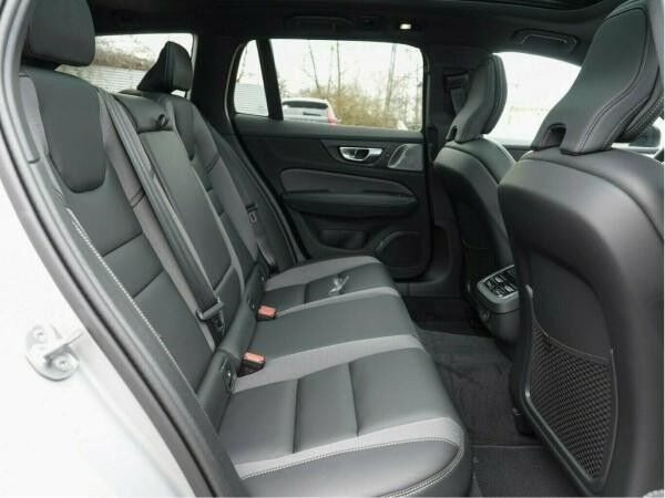 Volvo V60 B4 DIESEL ULTIMATE DARK