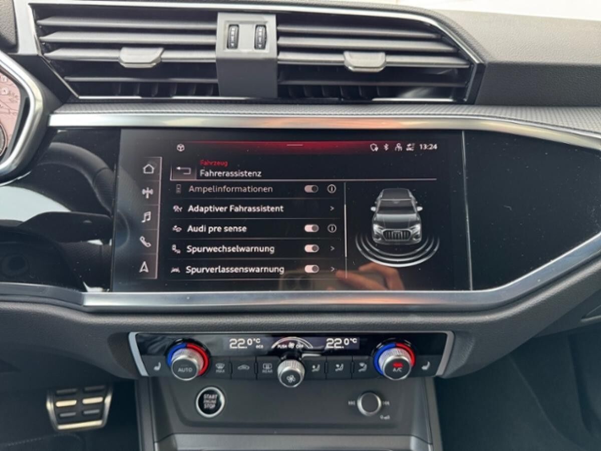 Audi Q3 35 TFSI S line Matrix LED Navi