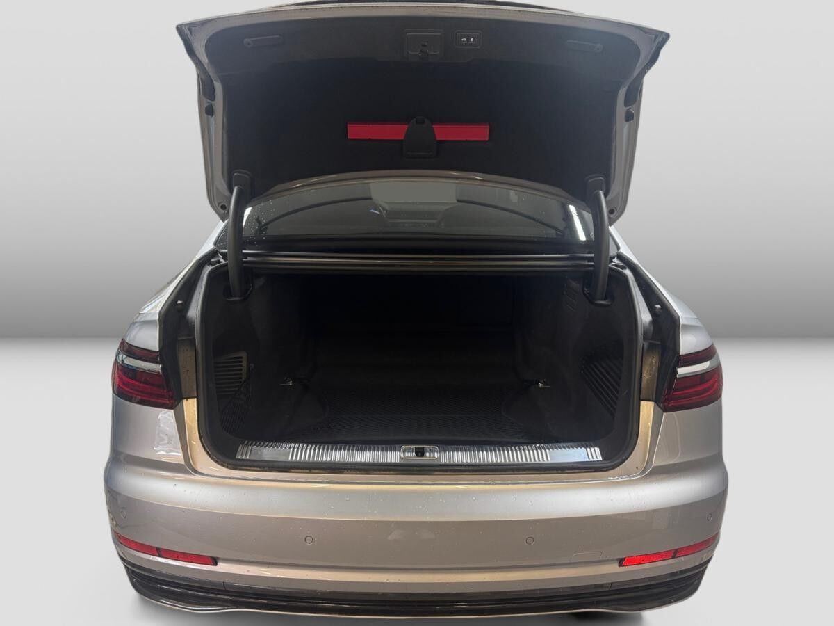 Audi A8 L 60 TFSI quattro Matrix HUD OLED ACC Virtual