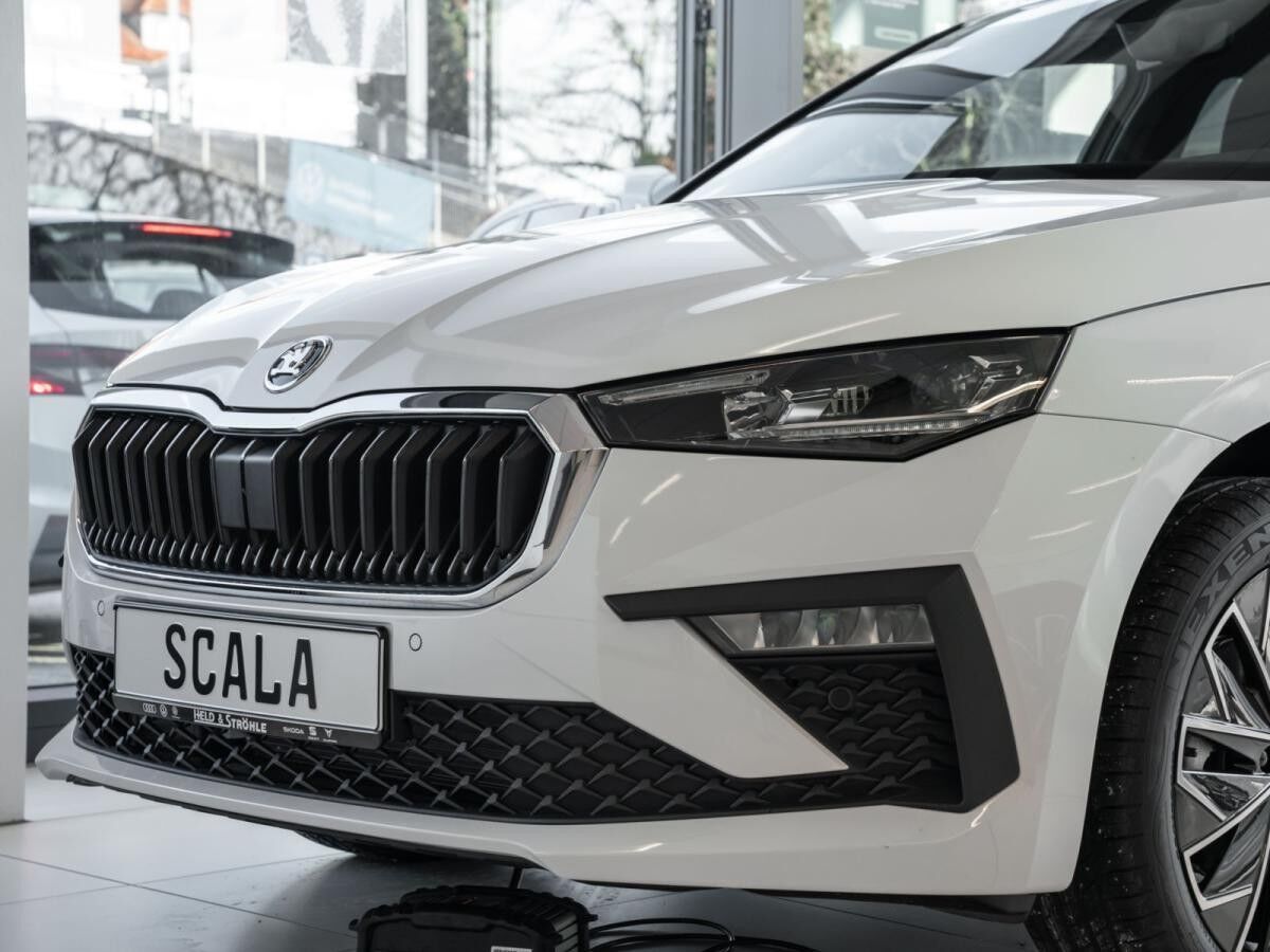 Skoda Scala Selection 1,0 TSI 85kW - SHZ R-KAM NAVI