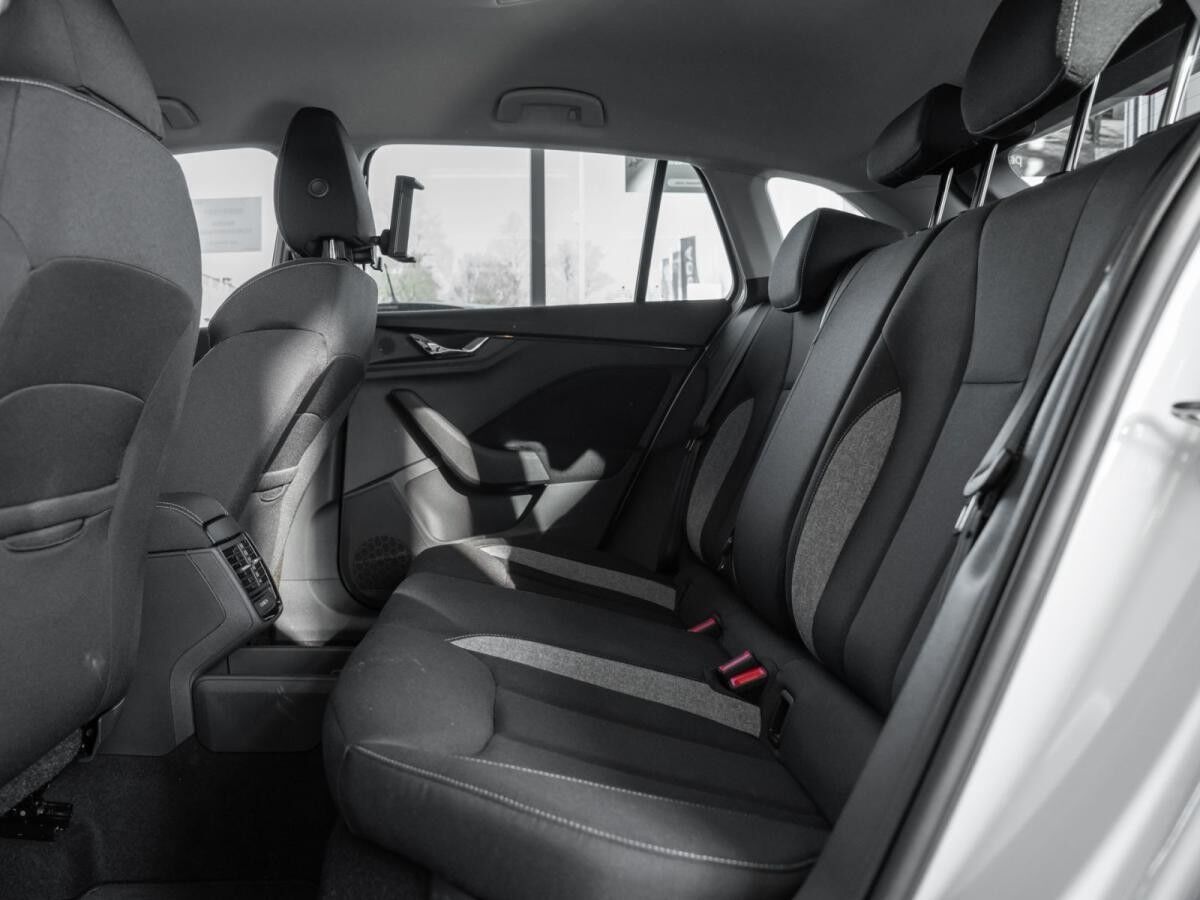 Skoda Scala Selection 1,0 TSI 85kW - SHZ R-KAM NAVI