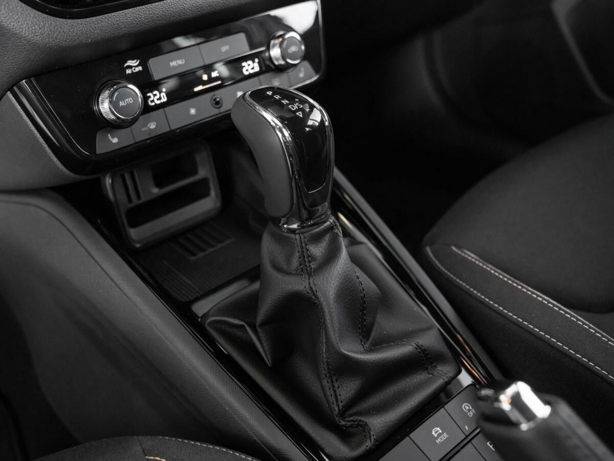 Skoda Scala Selection 1,0 TSI 85kW - SHZ R-KAM NAVI