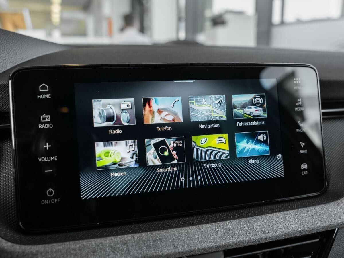 Skoda Scala Selection 1,0 TSI 85kW - SHZ R-KAM NAVI